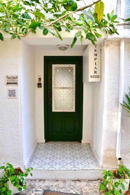 Templar Guesthouse Famagusta  Bagian luar foto
